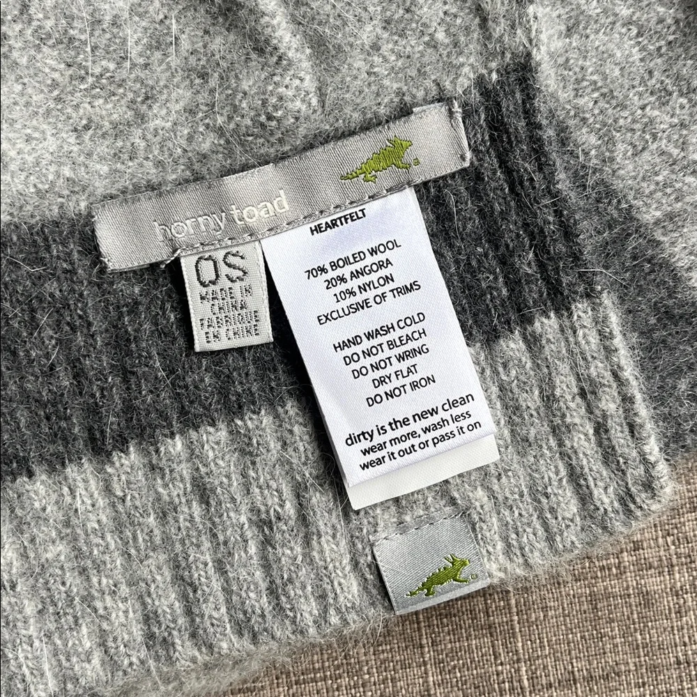 Horny Toad & Co. Wool & Angora Blend Scarf with Pockets Gray Striped
